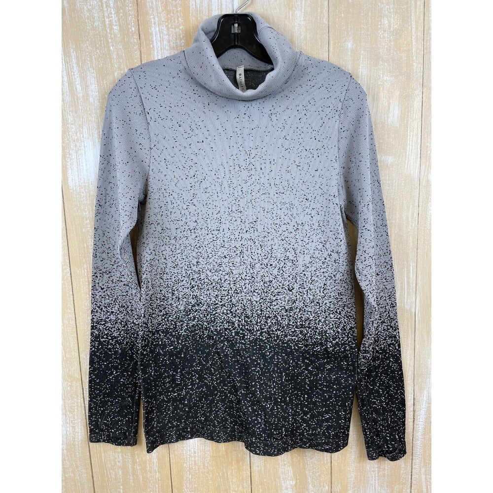 Athleta Turtleneck M Gray & Black Blizzard Gradient Square Dot Ombre Sweater